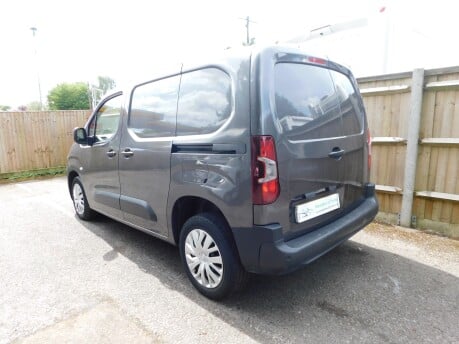 Peugeot Partner 1.5 BLUEHDI PROFESSIONAL PREMIUM L1 6