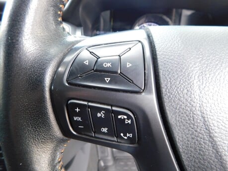 Ford Ranger WILDTRAK 4X4 3.2 TDCI DOUBLECAB AUTOMATIC 4dr 18