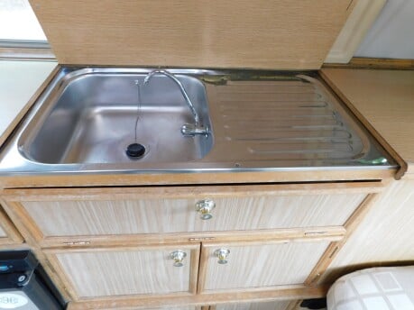 Auto-Sleepers Trident 4 BERTH VOLKSWAGEN TRANSPORTER CHASSIS 15