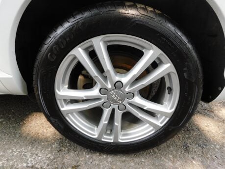 Audi Q3 1.4 TFSI S LINE EDITION 5 Dr 12
