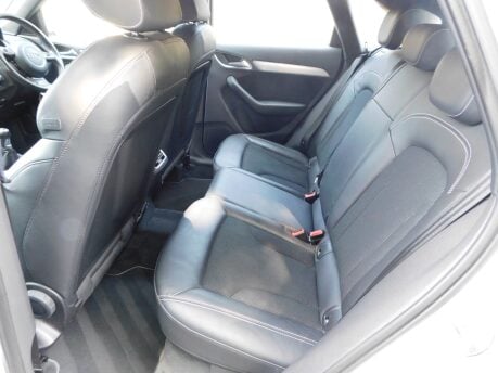 Audi Q3 1.4 TFSI S LINE EDITION 5 Dr 24