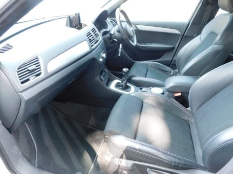 Audi Q3 1.4 TFSI S LINE EDITION 5 Dr 23