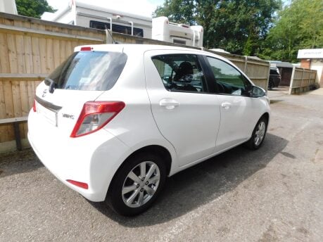 Toyota Yaris 1.4 D-4D TR 5 Dr 4