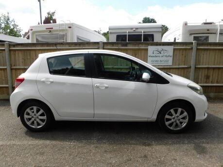 Toyota Yaris 1.4 D-4D TR 5 Dr 3