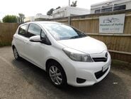 Toyota Yaris 1.4 D-4D TR 5 Dr 2