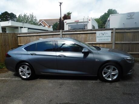 Vauxhall Insignia GRAND SPORT 1.5T SRI 5Dr 3