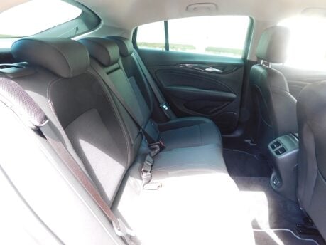 Vauxhall Insignia GRAND SPORT 1.5T SRI 5Dr 15