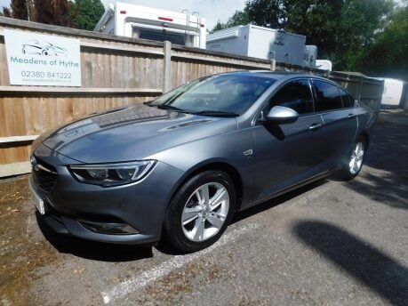 Vauxhall Insignia GRAND SPORT 1.5T SRI 5Dr 8