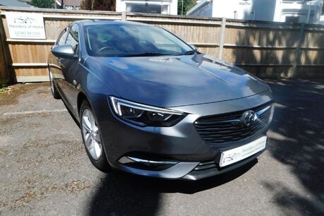Vauxhall Insignia GRAND SPORT 1.5T SRI 5Dr