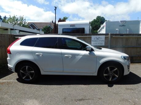 Volvo XC60 2.4 D4 R-DESIGN LUX NAV AWD 5 Dr 3
