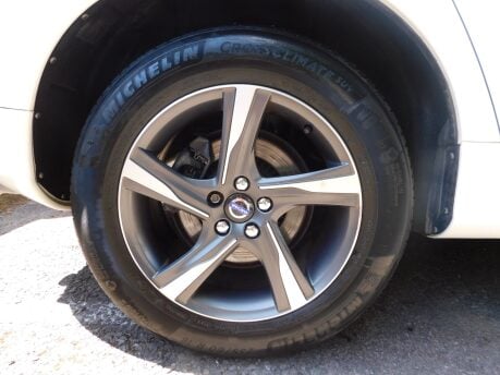 Volvo XC60 2.4 D4 R-DESIGN LUX NAV AWD 5 Dr 11