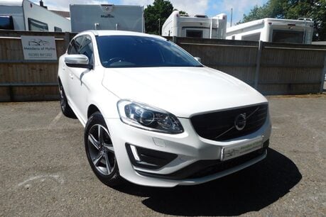 Volvo XC60 2.4 D4 R-DESIGN LUX NAV AWD 5 Dr