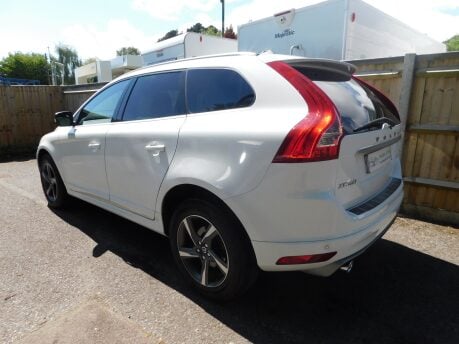 Volvo XC60 2.4 D4 R-DESIGN LUX NAV AWD 5 Dr 6