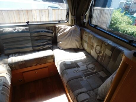Elddis Sunseeker 180 6 Berth 6 Belt Motorhome Peugeot Boxer Chassis 2.2 Hdi 17