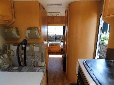 Elddis Sunseeker 180 6 Berth 6 Belt Motorhome Peugeot Boxer Chassis 2.2 Hdi 10