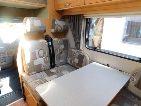 Elddis Sunseeker 180 6 Berth 6 Belt Motorhome Peugeot Boxer Chassis 2.2 Hdi 12