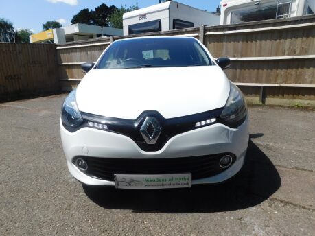 Renault Clio 1.2 EXPRESSION PLUS 16V 5 Dr 9