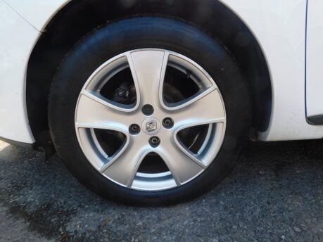 Renault Clio 1.2 EXPRESSION PLUS 16V 5 Dr 12