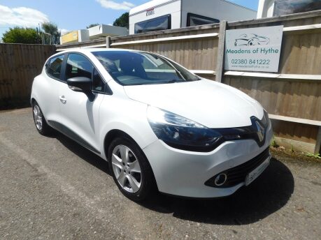 Renault Clio 1.2 EXPRESSION PLUS 16V 5 Dr 2