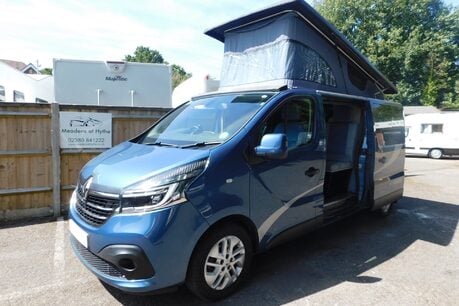 Renault Trafic SPORT SUSSEX CAMPERVAN PARADISE DELUXE 2.0 ENERGY DCI AUTOMATIC