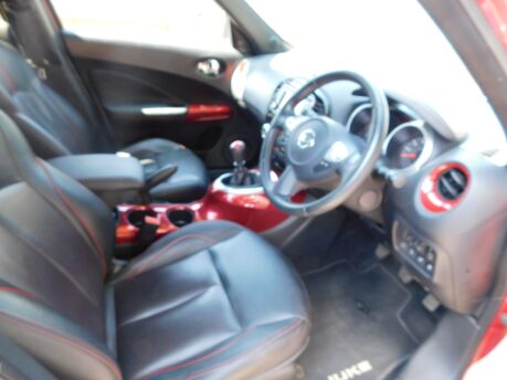 Nissan Juke TEKNA 1.2 DIG-T 5dr 12