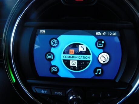 Mini Hatch 1.5 COOPER EXCLUSIVE 3 Dr 12