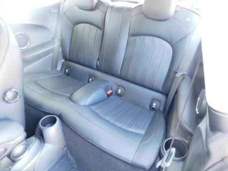 Mini Hatch 1.5 COOPER EXCLUSIVE 3 Dr 21