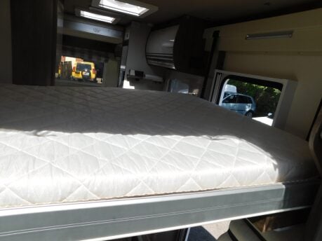 Roller Team T-Line 700 6 BERTH AUTOMATIC MOTORHOME FIAT DUCATO M/JET 140 15