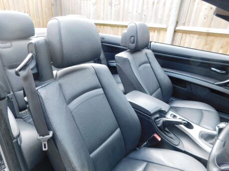 BMW 3 Series 320d SE HIGHLINE 2dr Convertible 15