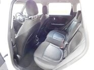 Mini Clubman COOPER 1.5 AUTOMATIC CHILLI 6 Dr 18