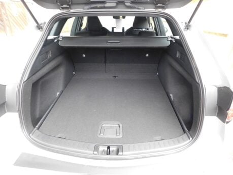 Suzuki Swace 1.8 MOTION HYBRID Automatic 5 Dr 21