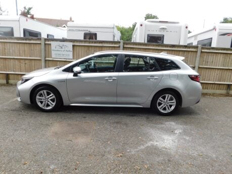 Suzuki Swace 1.8 MOTION HYBRID Automatic 5 Dr 7