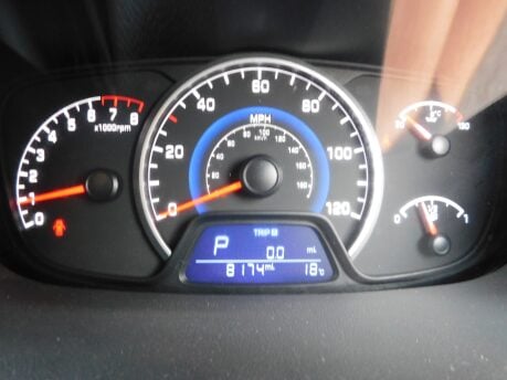 Hyundai i10 1.2 SE AUTOMATIC 5 Dr 14