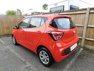 Hyundai i10 1.2 SE AUTOMATIC 5 Dr 6