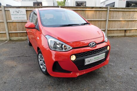 Hyundai i10 1.2 SE AUTOMATIC 5 Dr
