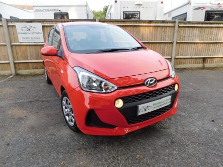 Hyundai i10 1.2 SE AUTOMATIC 5 Dr 1