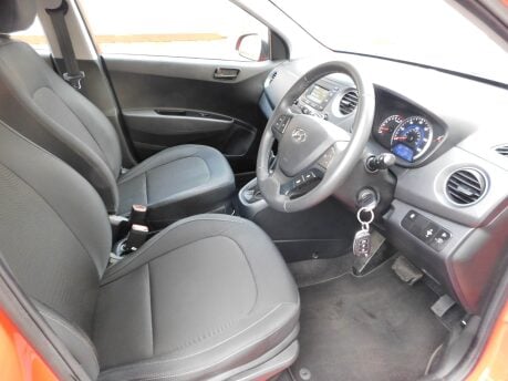 Hyundai i10 1.2 SE AUTOMATIC 5 Dr 15