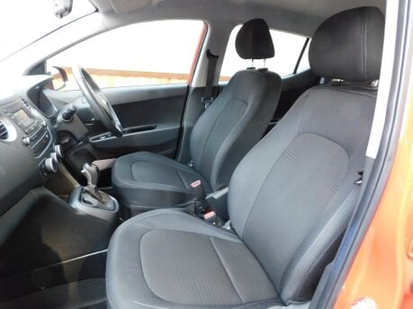 Hyundai i10 1.2 SE AUTOMATIC 5 Dr 17