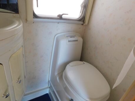 Compass Amazon GT 200 4 Berth 2.0 Hdi Peugeot Boxer Chassis 15