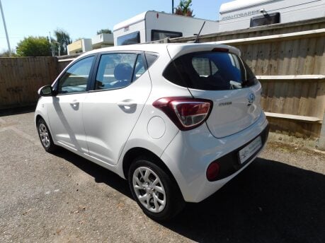 Hyundai i10 1.0 SE 5Dr 6