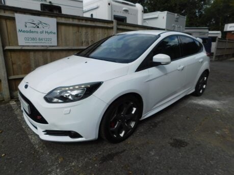 Ford Focus 2.0T ST-3 5 Dr 8