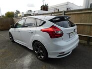 Ford Focus 2.0T ST-3 5 Dr 6
