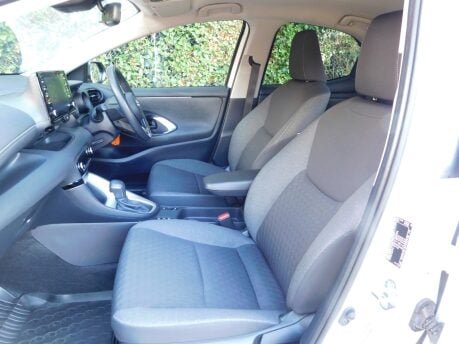 Toyota Yaris 1.5 VVT-H DESIGN FHEV HYBRID CVT AUTOMATIC 5dr 20