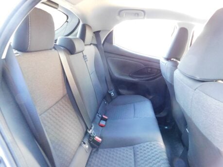Toyota Yaris 1.5 VVT-H DESIGN FHEV HYBRID CVT AUTOMATIC 5dr 21