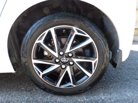 Toyota Yaris 1.5 VVT-H DESIGN FHEV HYBRID CVT AUTOMATIC 5dr 13