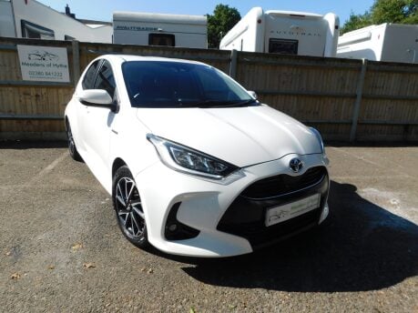 Toyota Yaris 1.5 VVT-H DESIGN FHEV HYBRID CVT AUTOMATIC 5dr 1