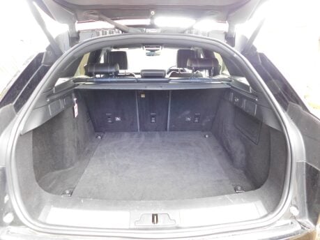 Land Rover Range Rover Velar R-DYNAMIC HSE 2.0 D180 AUTOMATIC 25