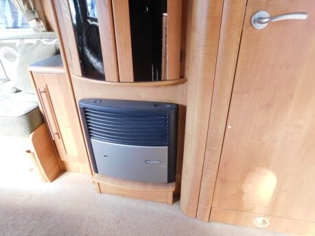 Auto-Trail Cheyenne 630 SE 2 Berth Motorhome 2.3 Multi Jet Fiat Ducato Chassis 18