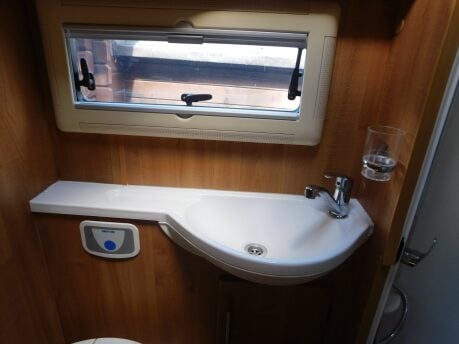 Auto-Trail Cheyenne 630 SE 2 Berth Motorhome 2.3 Multi Jet Fiat Ducato Chassis 20