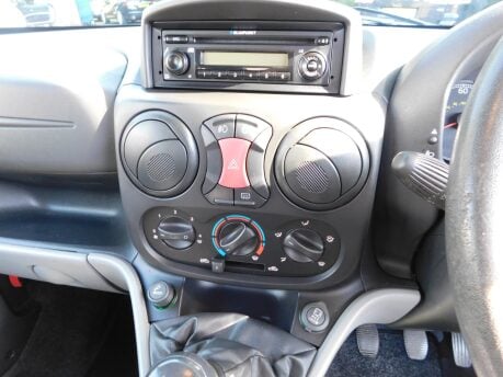 Fiat Doblo 1.4 8V DYNAMIC H/R Wheel Chair Access 11